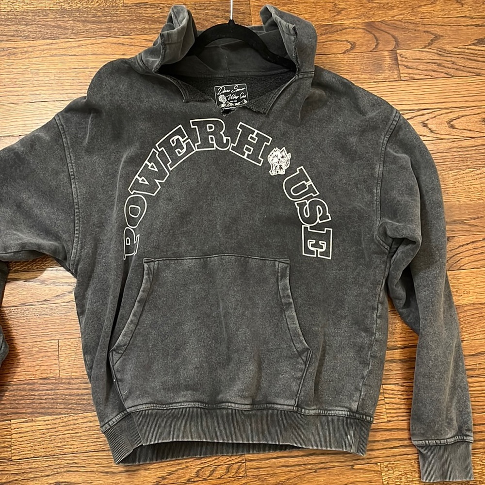 Darc sport hoodie

Size small

Grey